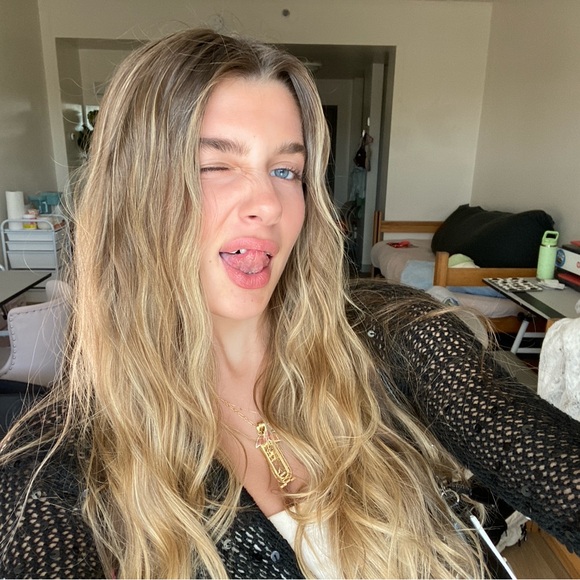 Meet your Posher, Lilly - Picture 1 of 1